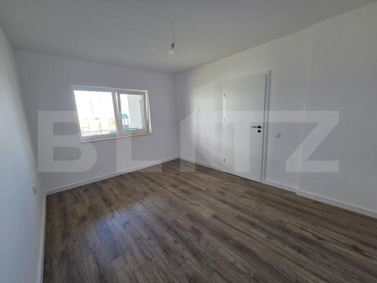 Apartament cu 3 camere, 59 mp, parcare, zona Porii - 1
