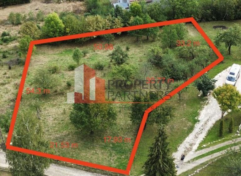 Teren Construcții intravilan de 2618 mp, în Bran