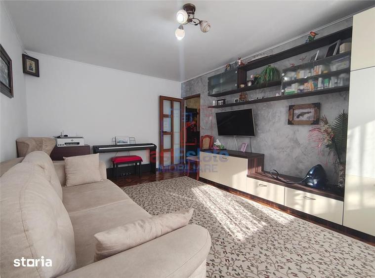 Superb - Apartament 3 camere decomandat - 9