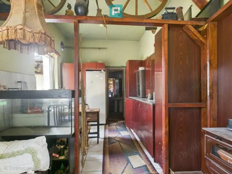 Casă cu Teren 693 Mp în Lunei