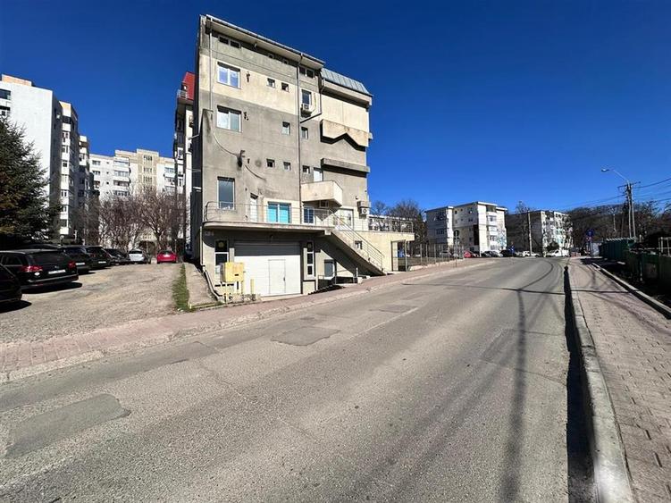 Birou, de 163 mp, în Tătărași