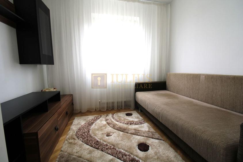 Apartament cu 3 camere decomandat, mobilat în Central