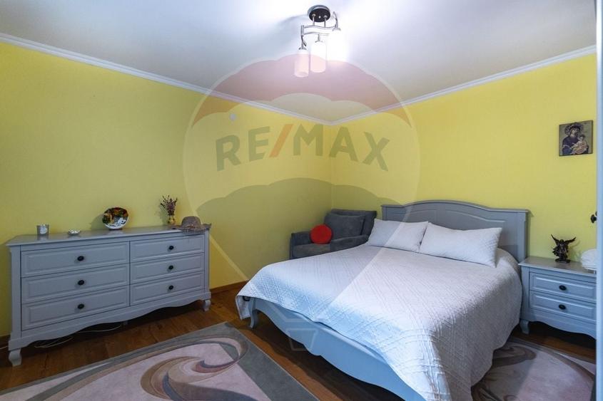 Duplex cu 4 camere cu Teren 573 Mp în Satulung