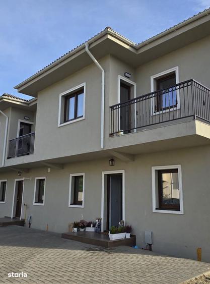 Casă cu 3 camere cu Teren 250 Mp în Giroc