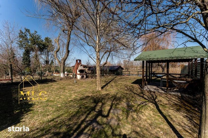 Casă cu 7 camere cu Teren 1935 Mp în Gruiu