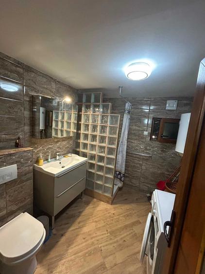 Casă cu 3 camere decomandat cu Teren 600 Mp în Central