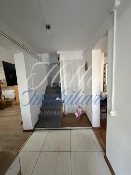 Casă individuală cu 3 camere cu Canalizare în Sânnicoară