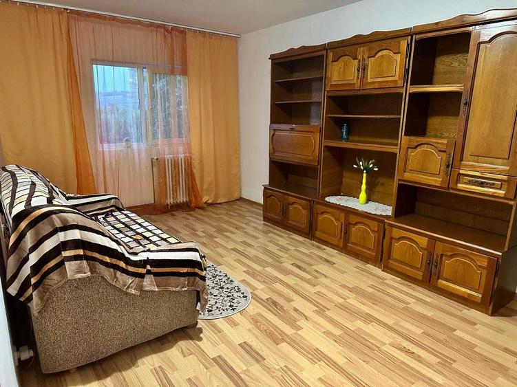 Apartament cu 2 camere decomandat în Canta