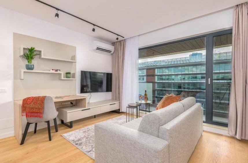 Apartament cu 2 camere semidecomandat, mobilat în Aviației — fotografia 1