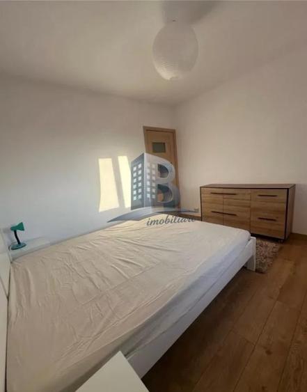 Apartament cu 2 camere semidecomandat, mobilat în 13 Septembrie