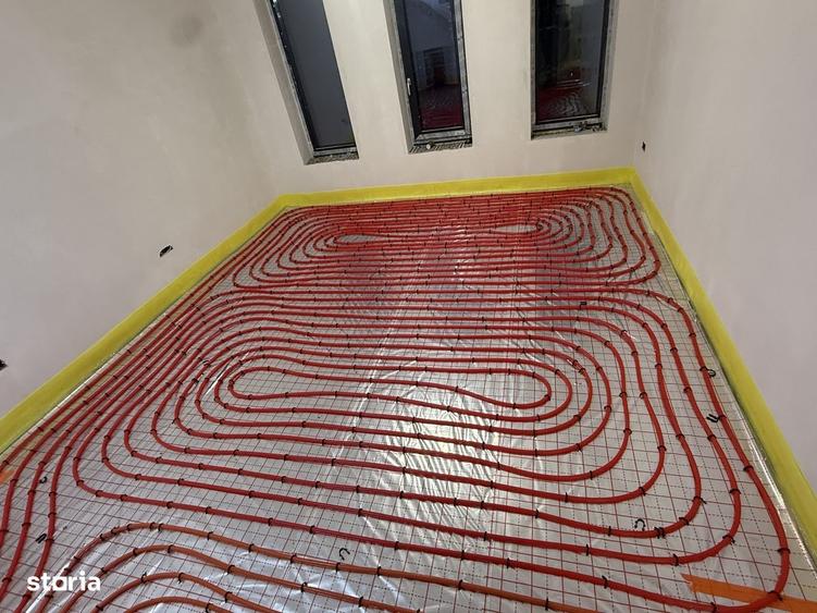 Casă cu 4 camere cu Teren 300 Mp în Central