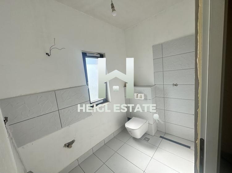 Duplex cu 4 camere cu Canalizare în Moșnița Nouă