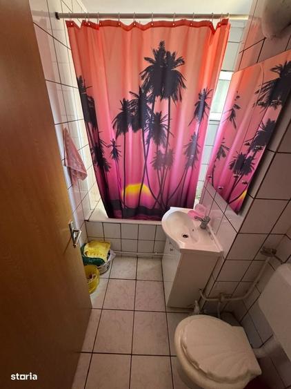 Apartament cu 3 camere decomandat în Cetate — fotografia 1