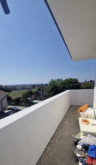 Casă individuală cu 4 camere cu Canalizare în Calea București