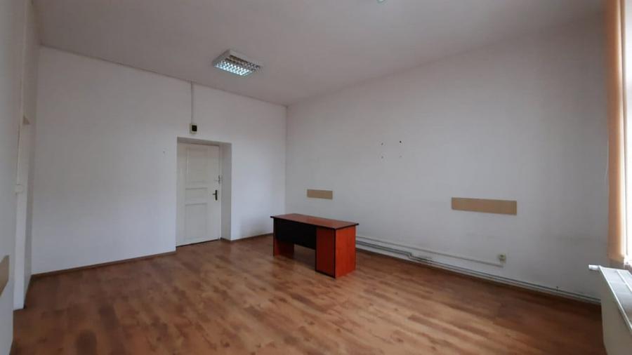Spațiu comercial, de 27 mp, în Central