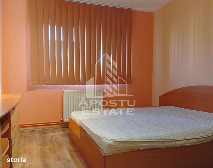 Apartament cu 3 camere decomandat, mobilat în UTA