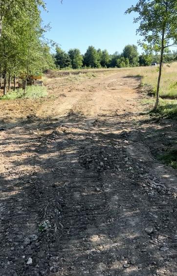 Teren de 5200 mp, în Marginea