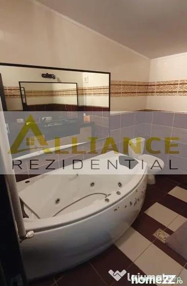 Apartament cu 5 camere decomandat în Central