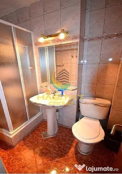 Apartament cu 5 camere decomandat în Unirii