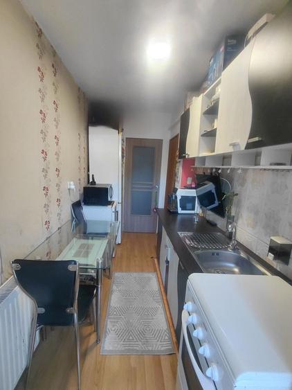 Apartament cu 2 camere decomandat în ISR