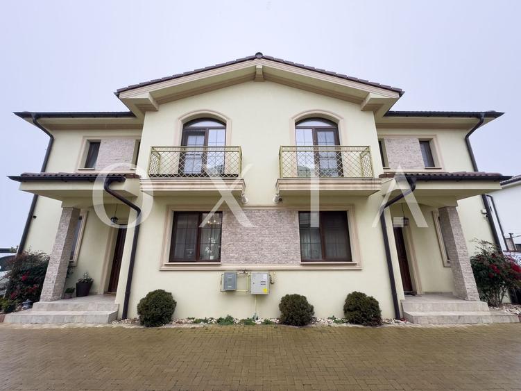 Duplex cu 4 camere cu Canalizare în Chișoda