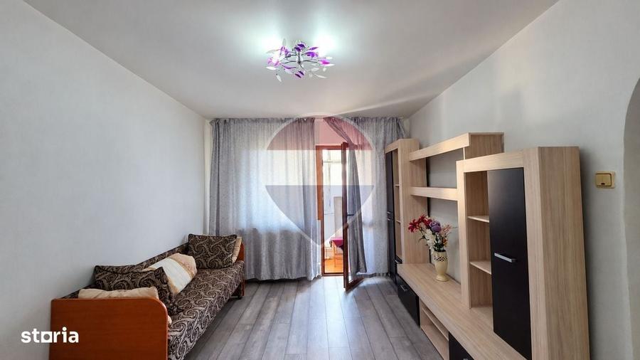 Apartament cu 2 camere semidecomandat în Coman