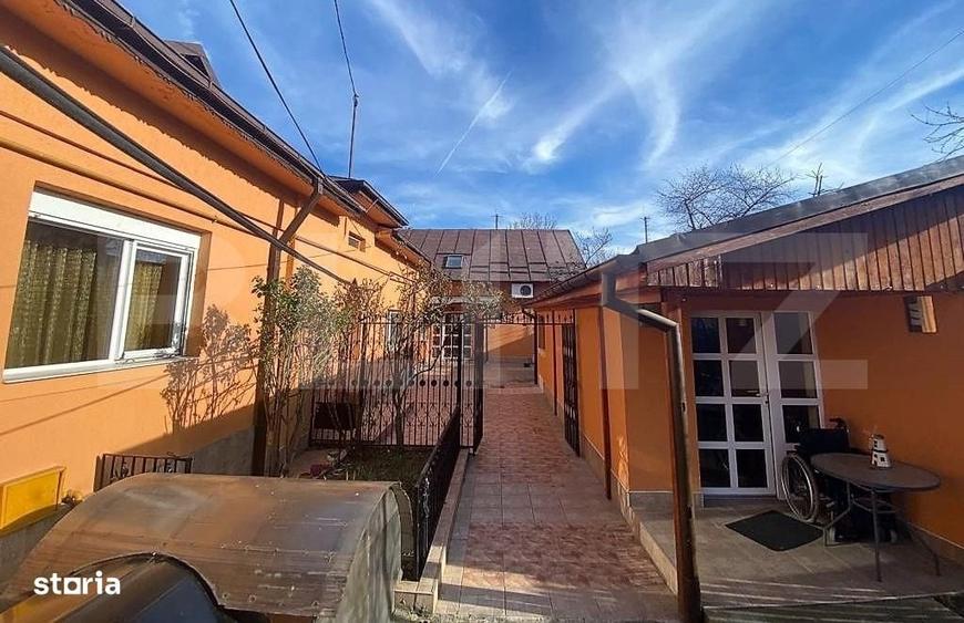 Casă cu 4 camere cu Teren 1100 Mp în Central