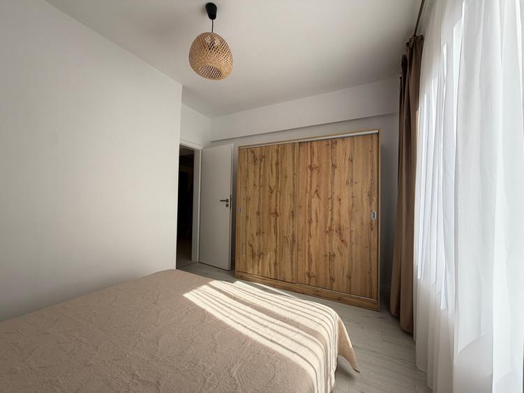 Apartament cu 2 camere decomandat în Torontalului