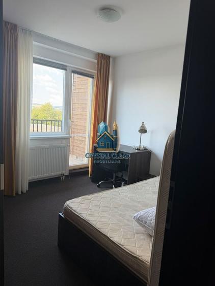 Apartament cu 4 camere decomandat în 7 Noiembrie