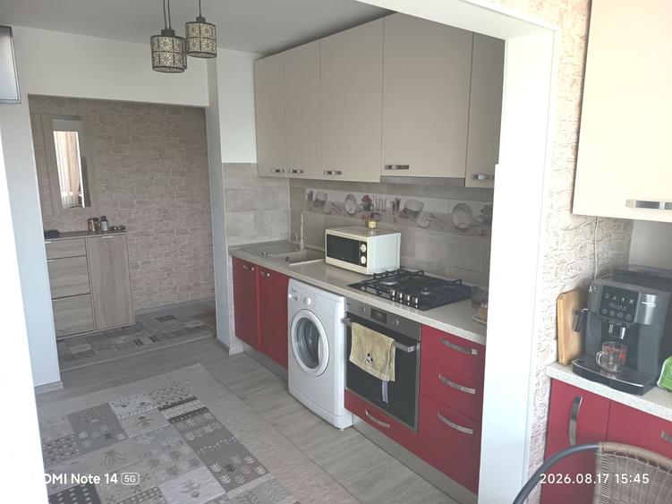 Apartament cu 2 camere decomandat în Triaj