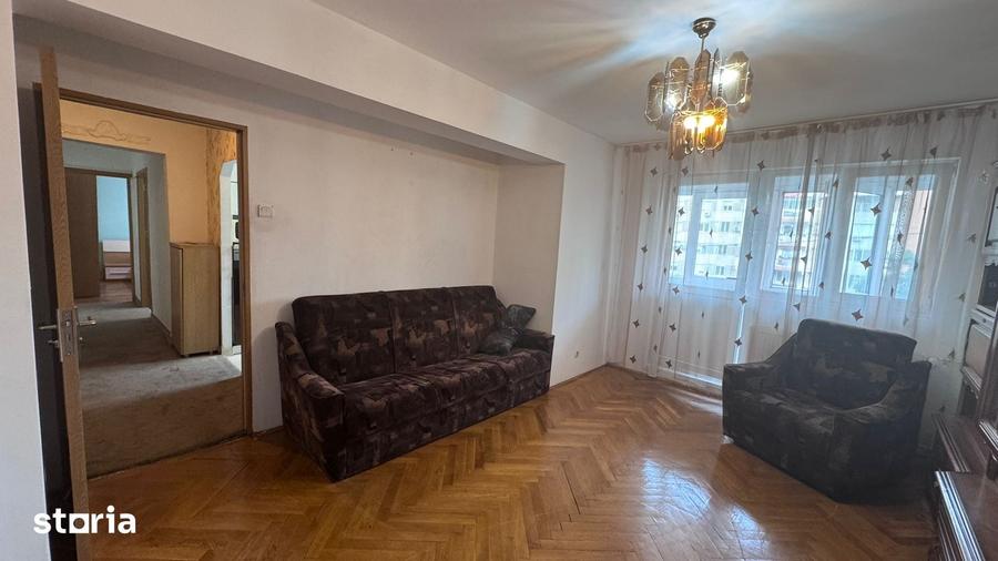 Apartament cu 3 camere decomandat în Dacia