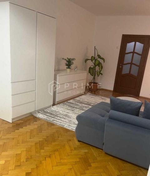 Apartament cu 2 camere decomandat în Aleea Carpați