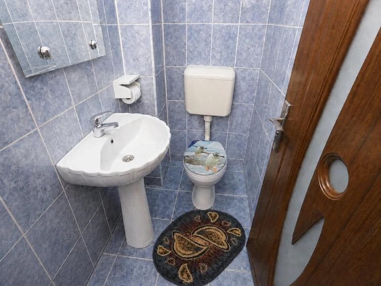 Apartament cu 3 camere decomandat în Rolast