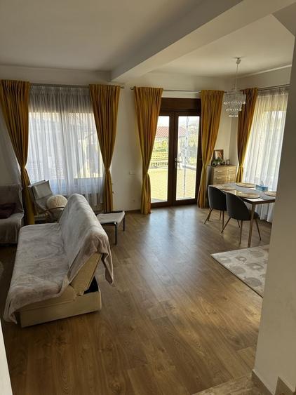 Casă cu 4 camere în Central