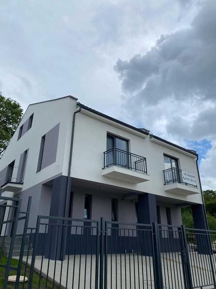 Casă cu 3 camere cu Teren 220 Mp în Iris