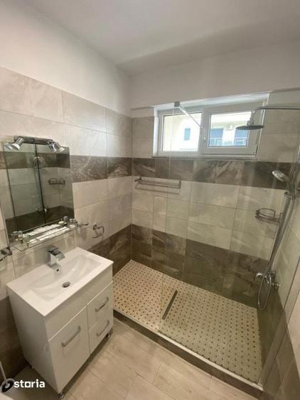 Apartament cu 6 camere în Năvodari