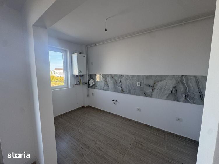 Apartament cu 3 camere decomandat în Ciarda Roșie