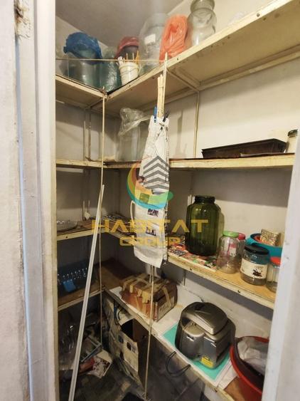 Apartament cu 3 camere decomandat în Drumul Găzarului