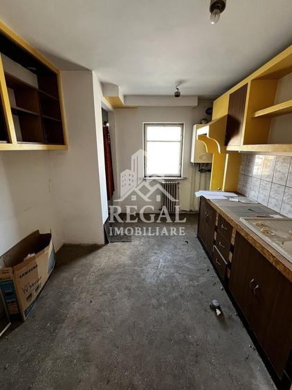 Apartament cu 4 camere în Central