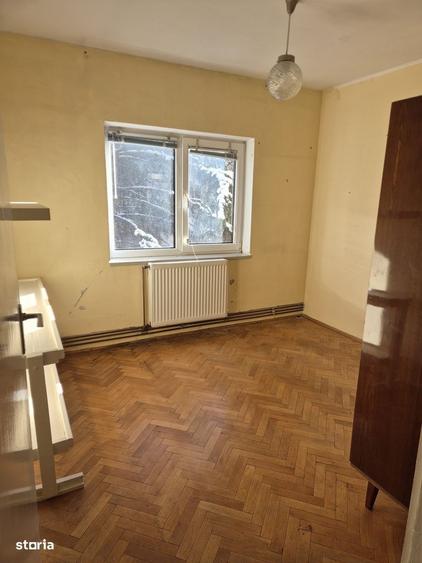 Apartament cu 4 camere decomandat în Malul Mureșului
