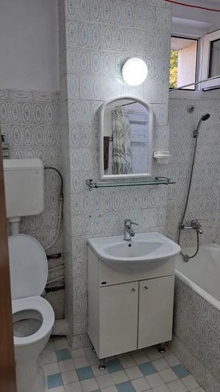 Apartament cu 2 camere decomandat în Drumul Taberei