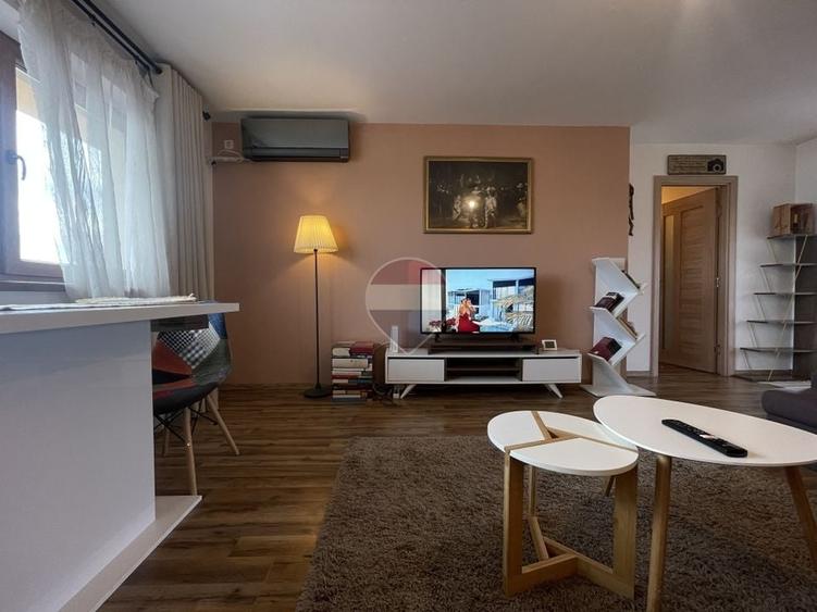 Apartament cu 2 camere semidecomandat, mobilat în Calea Plevnei