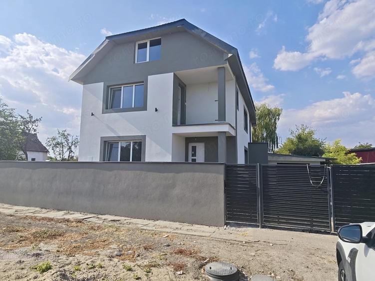 Casă cu 4 camere cu Teren 590 Mp în Becicherecu Mic