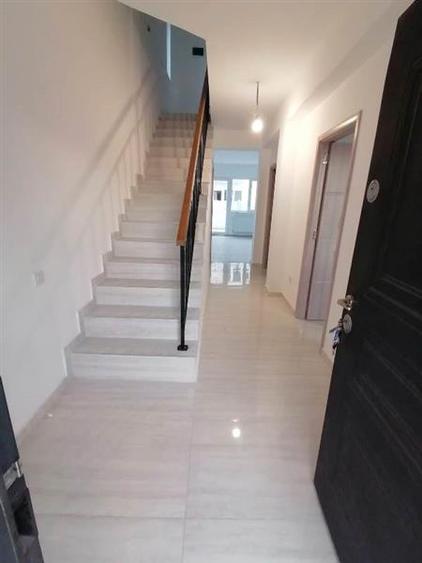 Duplex cu 4 camere cu Canalizare în Alexandriei