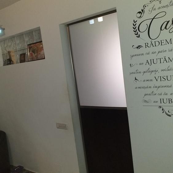 Apartament cu 3 camere decomandat în Rahova