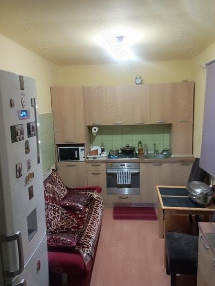 Casă cu 6 camere cu Teren 3100 Mp în Pișchia