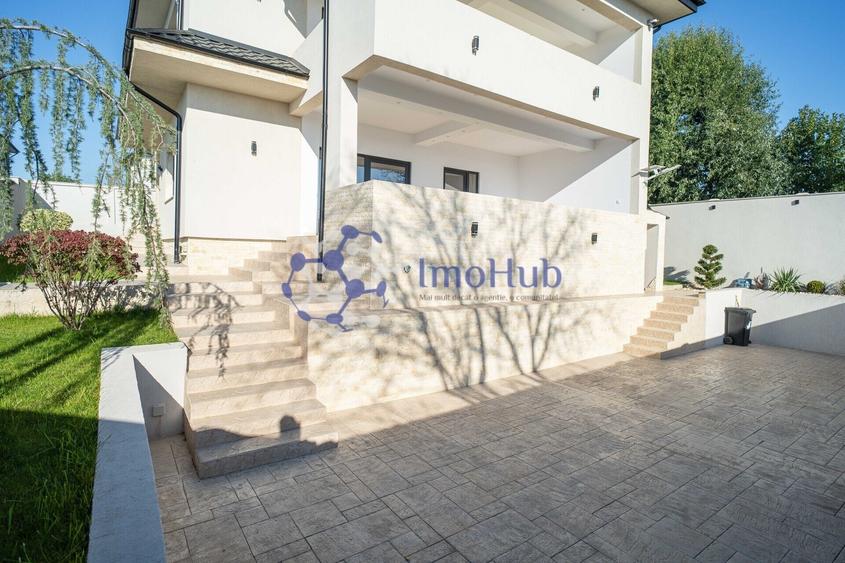 Casă individuală cu 6 camere cu Canalizare în Rediu