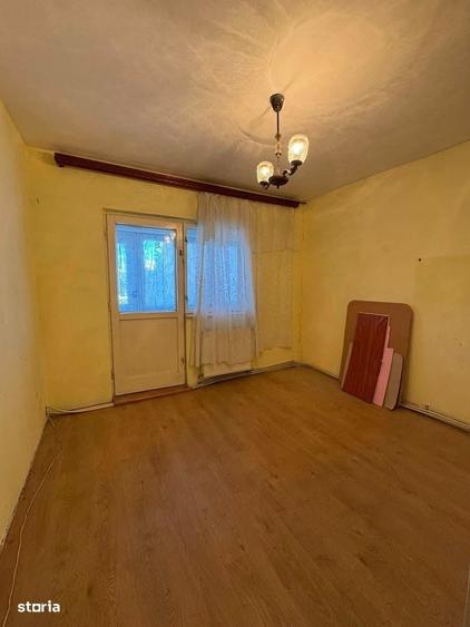 De vanzare apartament cu 3 camere, etajul 1, pret 62.500 euro - 6