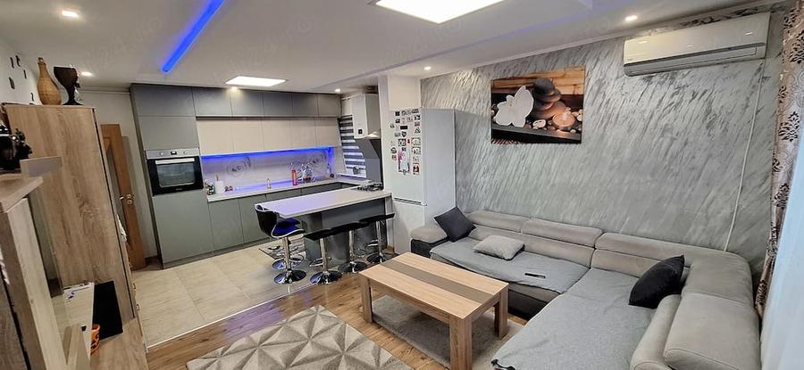 Apartament cu 3 camere decomandat în Șelimbăr