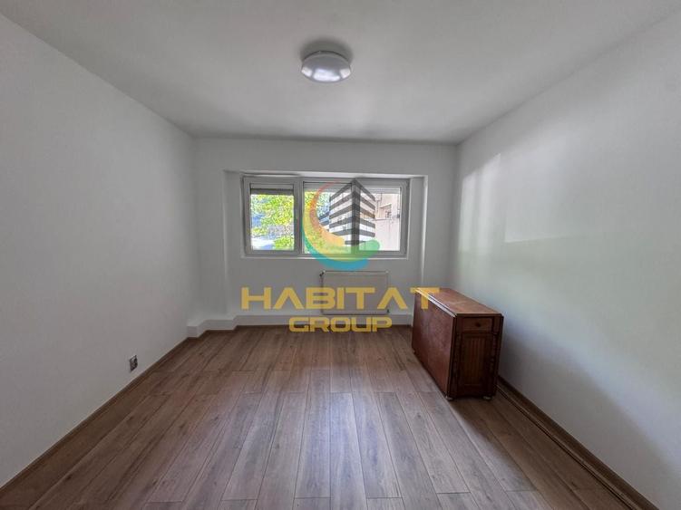 Apartament cu 4 camere decomandat în Tineretului